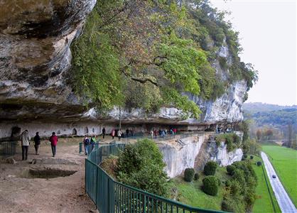 La Roque Saint Christophe