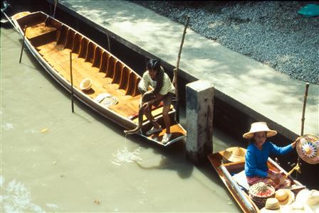 Floating Markets